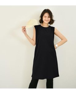 Tシャツ レディース トップス 春夏 40代 新作 袖なし ロンT 綿麻 おしゃれ 韓国風 大きいサイズ きれいめ スリット カジュアル 大人 20代 ゆったり 30代 白 黒