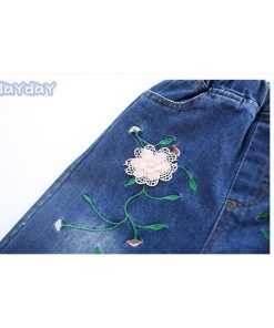 子供服 2点セットデニムジャケット+ジーンズ  女の子  キッズ  花柄刺繍 デニム Gジャン  長ズボン  ゆったり 学生服 春秋 ジュニア ファッション感